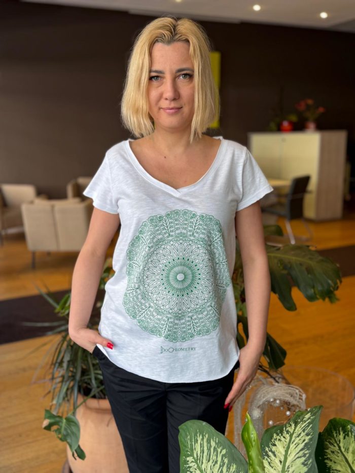 BioSignature Heart or Lungs Mandala Women white organic cotton tee-shirt by Doreya Karim - Image 2