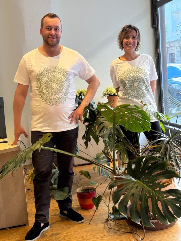 NEW BioSignature Heart Green Mandala Women/Men - White Organic Cotton Tee-Shirt, design by Doreya Karim - BioGeometry - (Copie) - Image 11